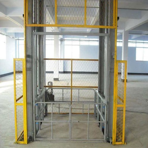 货梯升降机如何安装监控_导轨式液压升降机选材影响_导轨式液压升降机价格因素