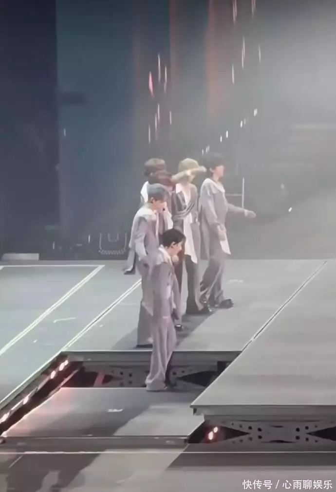 升降舞台设备图片大全_升降舞台设备有哪些_升降舞台设备