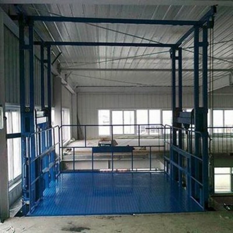 解决方案:三亚室外升降货梯保养不到位？小心暴晒腐蚀让货梯变废铁